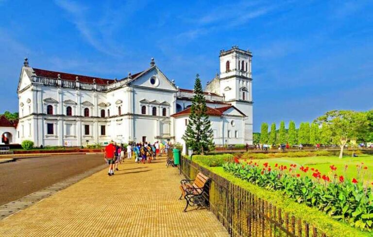 Private Taxi /Bus for South Goa Sight Seeing gallery
